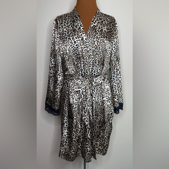 Apt 9 Leopard Print Satin Robe Black Lace Trim Size Large - Picture 1 of 8